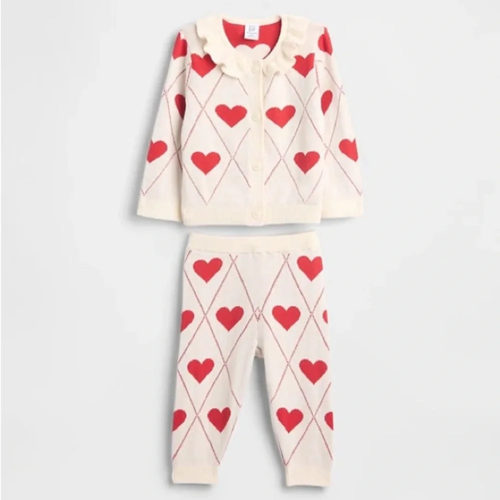 Baby Gap Knit Set 3-6 Months NWT White Red Hearts Ruffles Sweater Pants